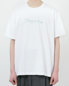 [TYPING MISTAKE] PEACE MARK EMBROIDERY STITCH T-SHIRTS (WHITE)