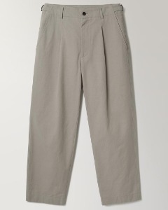 [INTHERAW] STRUCTURED CHINO PANTS (FROST GREY)