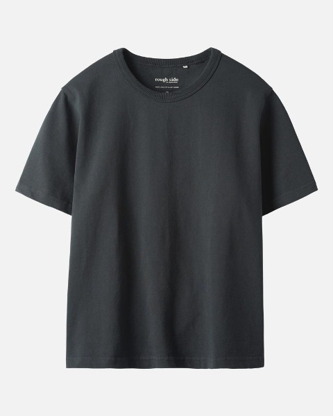 [ROUGH SIDE] ESSENTIAL 1/2 T-SHIRT (NAVY)