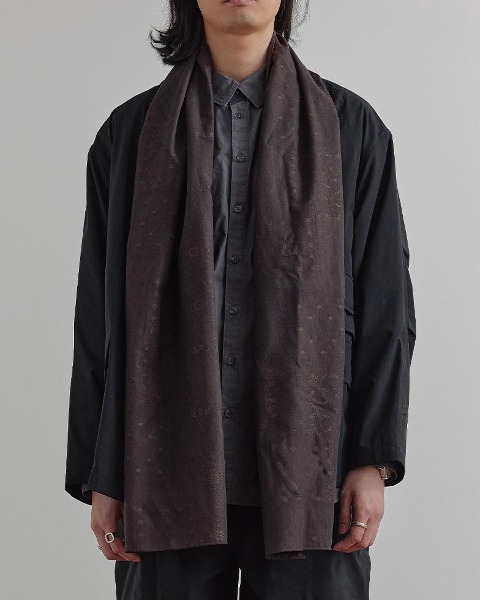 [HUTOAN] YARNDYED JACQUARD SCARF (BROWN PAISELY)