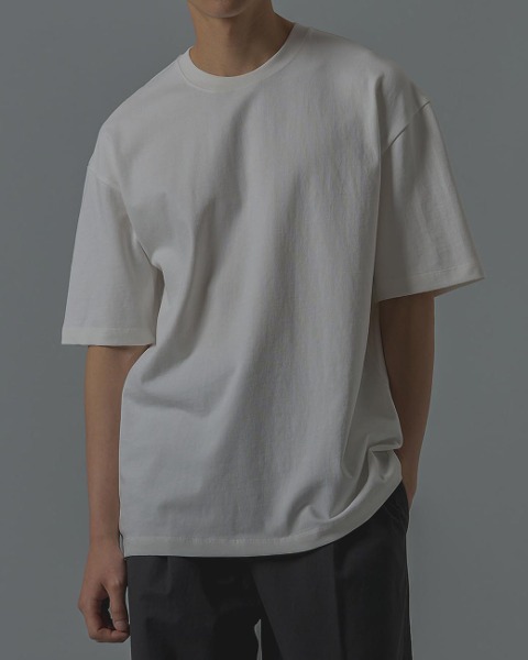 [INTHERAW] WEEKLY T SHIRT (OFF WHITE)